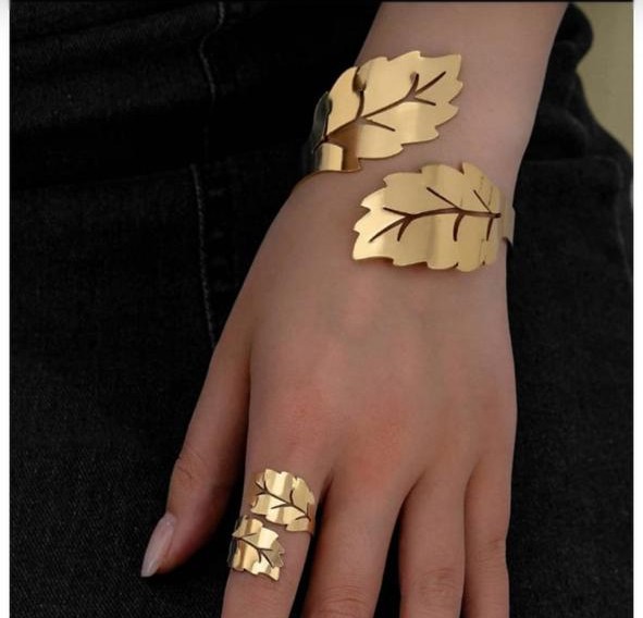 Anti Tarnish Bracelet with Ring