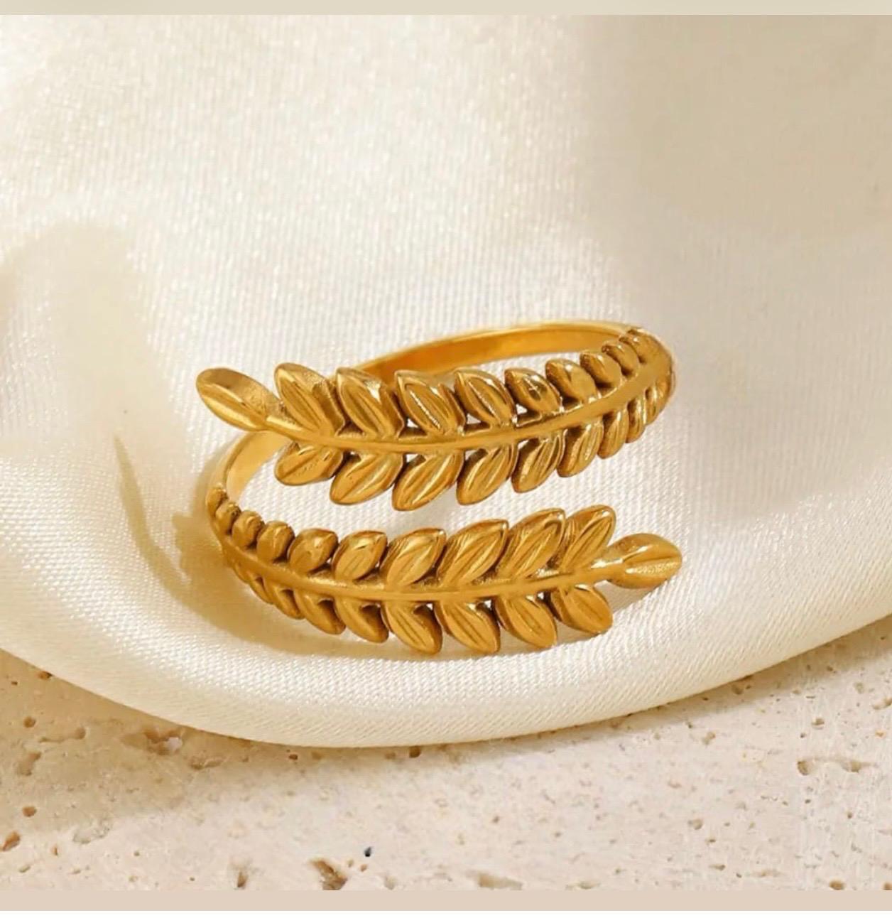 Dual Leaf Ring
