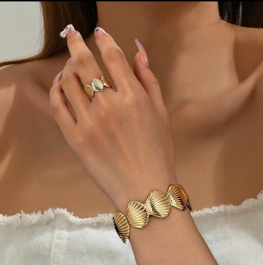 Anti Tarnish Bracelet with Ring