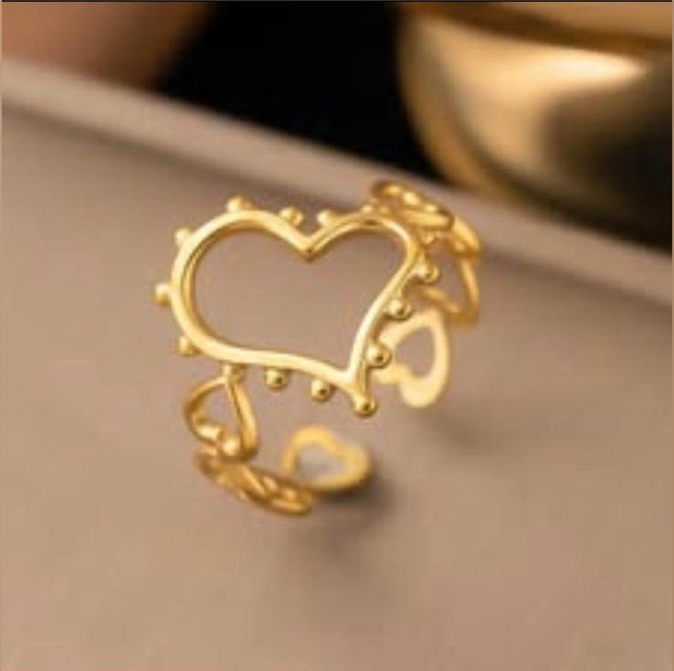 Full Hearts ring