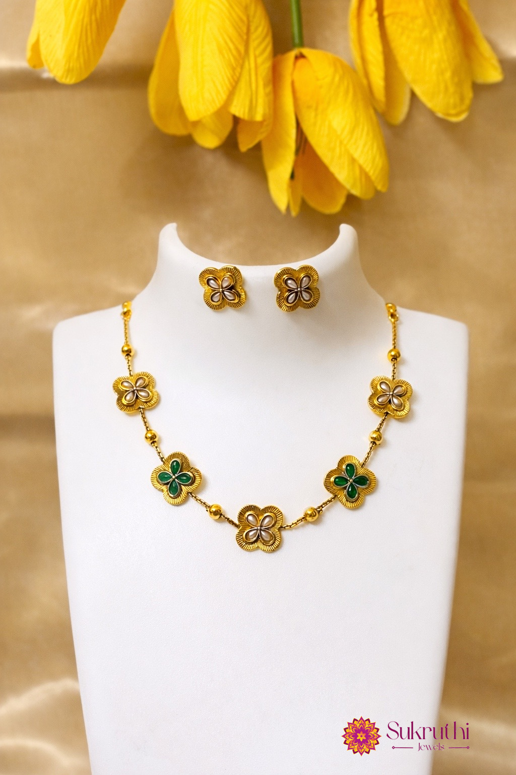GREEN & WHITE MIX CLOVER SET